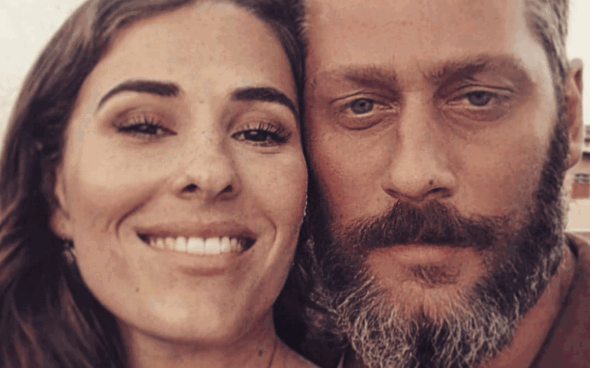 Edoardo Tavassi loda Diana Del Bufalo: “La donna che mi ha fatto stare meglio nella vita” article-post