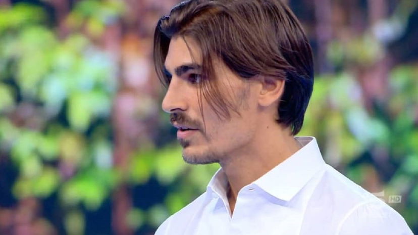 Marco Cucolo svela quanti chili ha perso e attacca l’Isola dei Famosi e Vladimir Luxuria preview