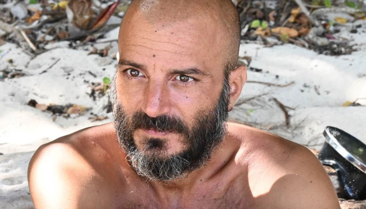 Nicolas Vaporidis “presenta” la fidanzata Ali: ecco la prima fotografia dopo la vittoria dell’Isola dei Famosi article-post