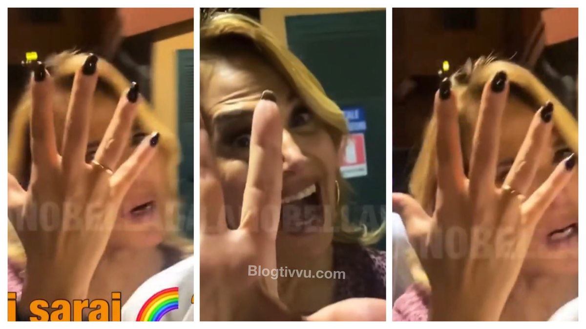 Barbara d’Urso senza luci, mano sul viso per non farsi riprendere: l’ironia di Selvaggia Lucarelli – VIDEO article-post