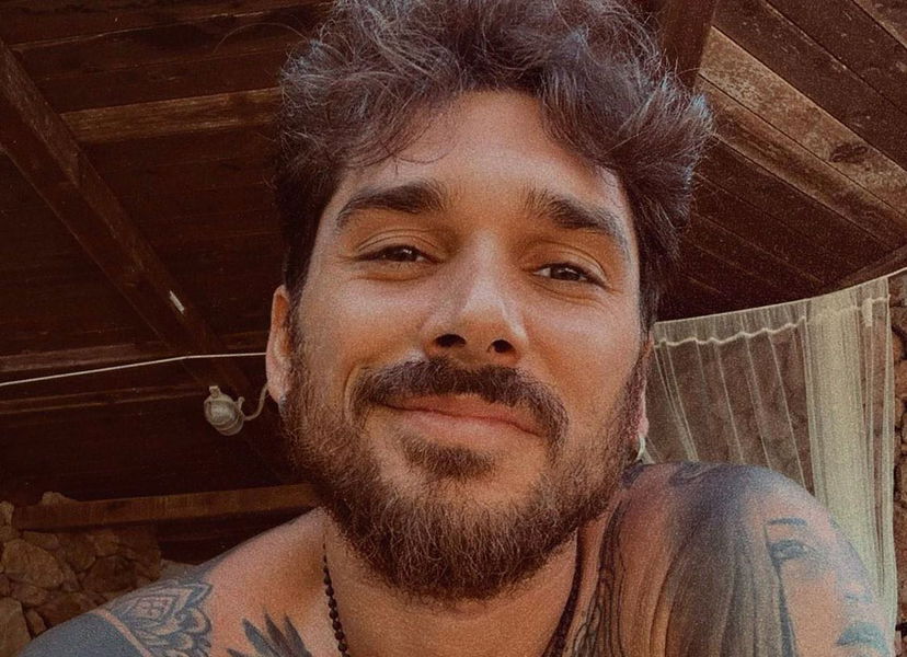 Quanto pesa Andrea Cerioli? Chili presi dopo l’Isola dei Famosi: “Sembro un’otaria” preview