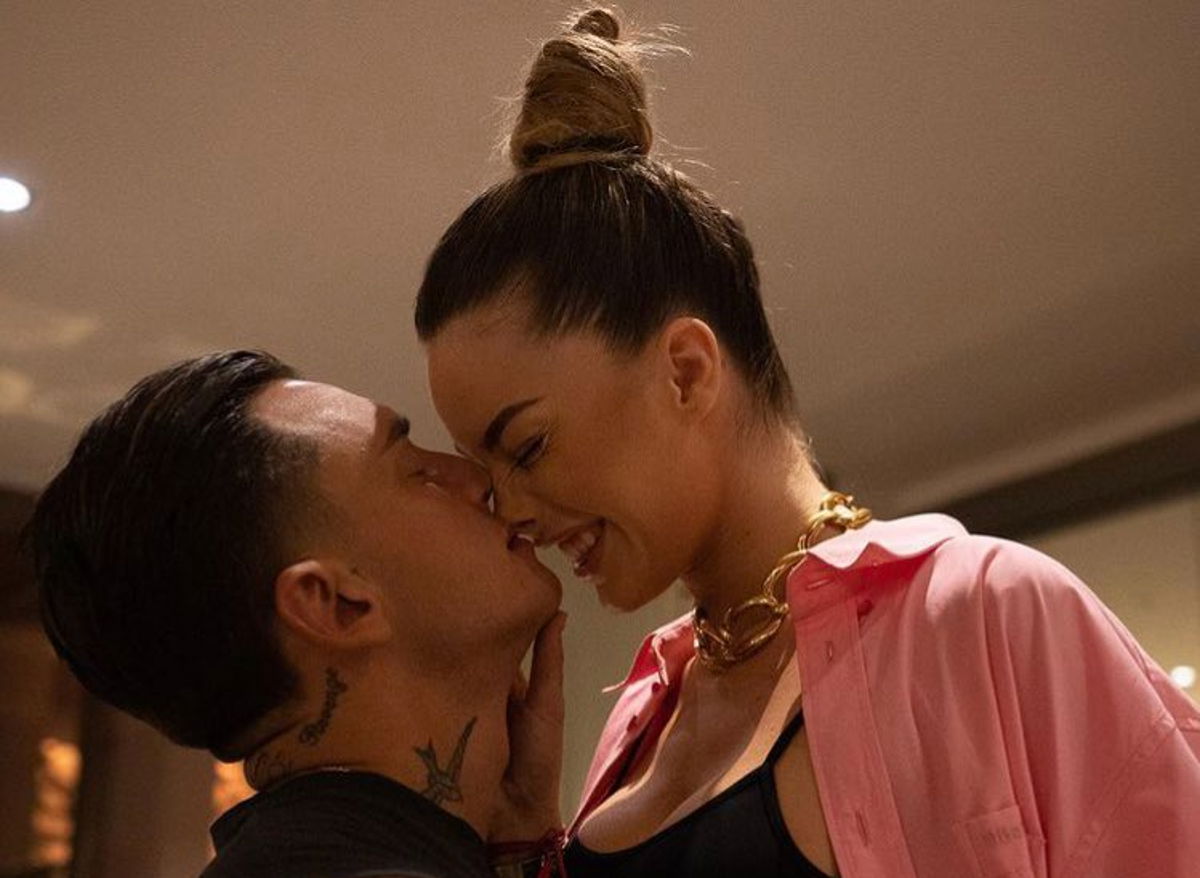 Sophie Codegoni derubata a Palma di Maiorca: ecco cosa ha fatto Alessandro Basciano, il romantico gesto article-post