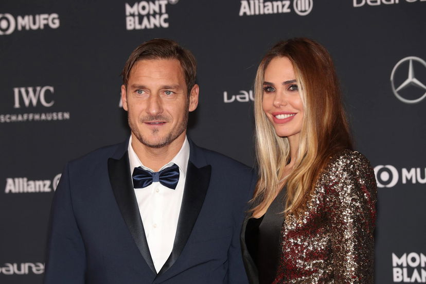Ilary e Totti, svelati i termini economici dopo la separazione: “Francesco prepara il maxi assegno” preview