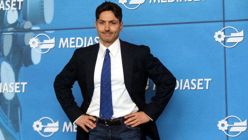 Mediaset: tagli, allungamenti e programmi TV rinviati, le soluzioni contro la crisi economica preview