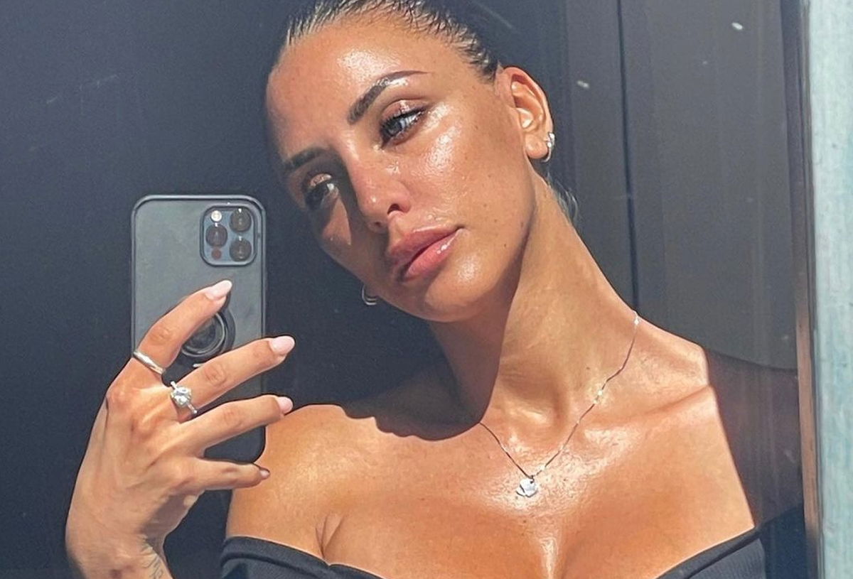 Selvaggia Roma insultata da una hater: “Non sai fare nulla”, la replica dell’ex concorrente del GF Vip article-post