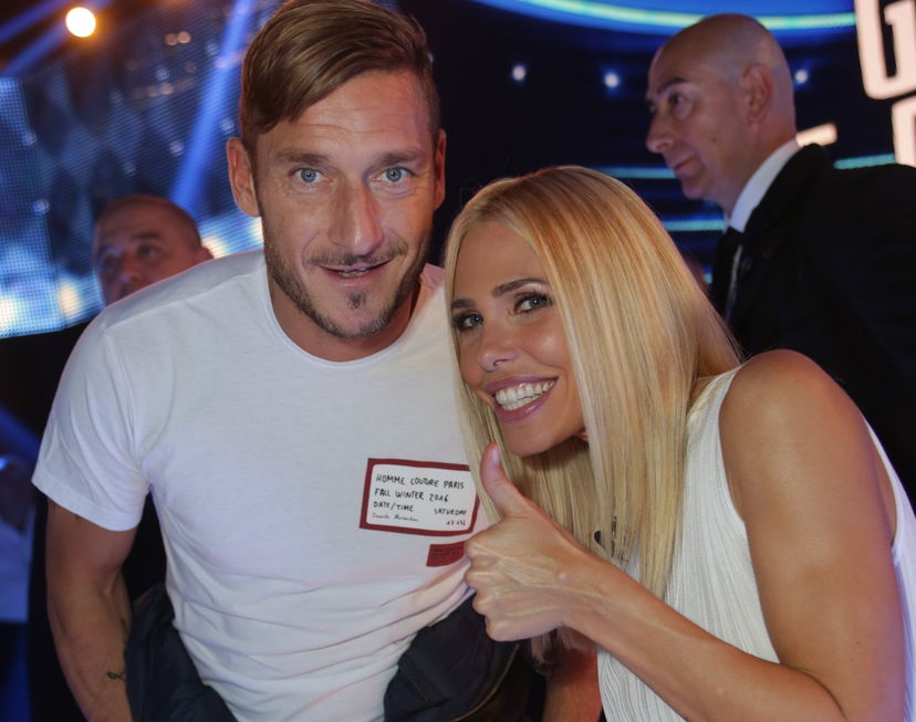 Francesco Totti e Ilary Blasi “vivono insieme” ma “lui sarebbe esasperato”, cosa succede prima della separazione preview