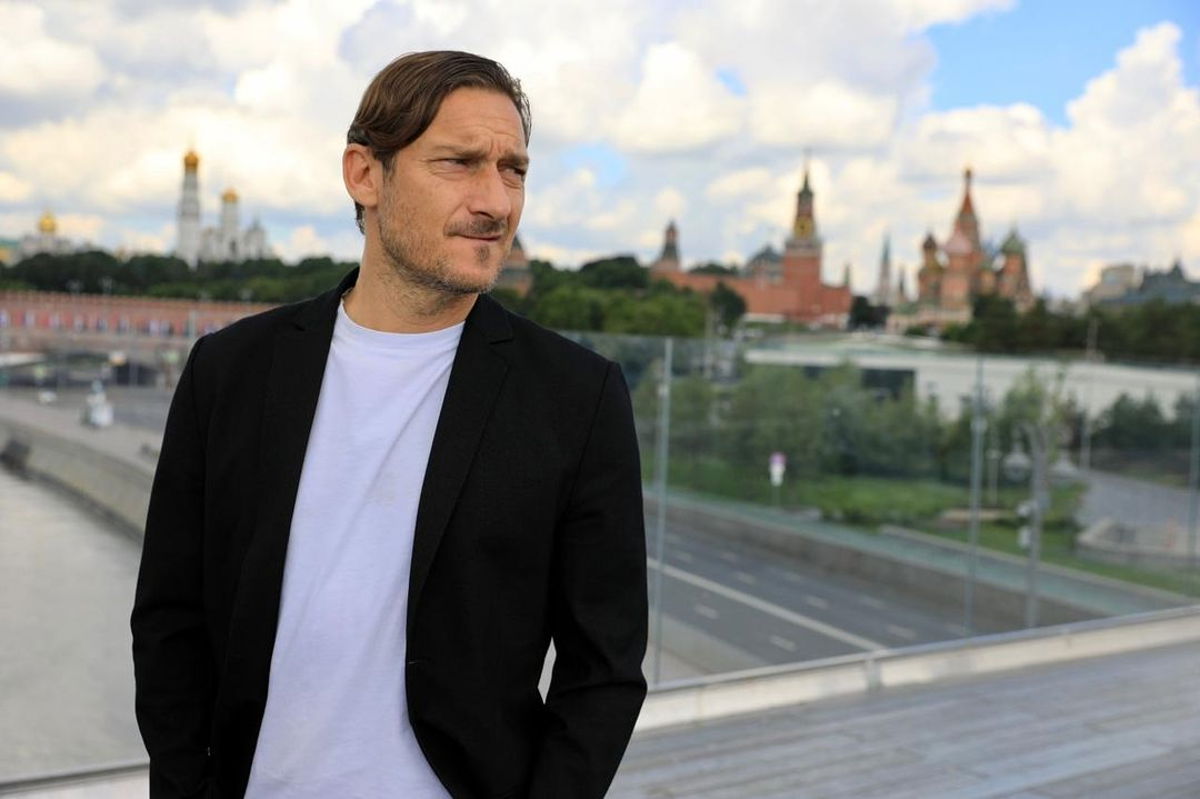Totti, il giornalista che lo ha intervistato interviene: “Avvocati? Nessuna manovra” article-post