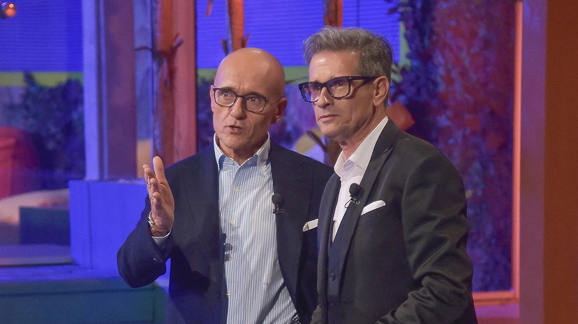 Aereo per Marco Bellavia al Grande Fratello Vip: la regia censura tutto ma spunta il video preview