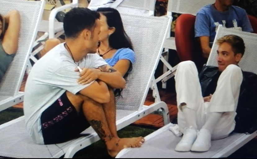 Alberto De Pisis confessa il suo interesse per Edoardo Donnamaria: “Con lui mi molto bene, anche se…” – VIDEO preview