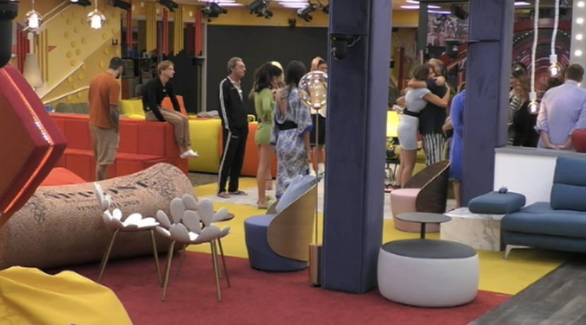 Furiosa lite o blackout? Salta la diretta del Grande Fratello Vip: spunta un altro presunto motivo preview