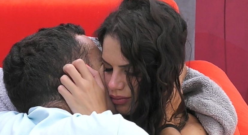 Antonella Fiordelisi piange al GF Vip, Edoardo Donnamaria si dichiara: “Col cazz* che ti mollo!” – VIDEO preview