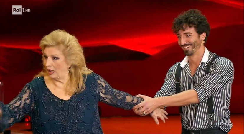 “Sessismo e mansplaining”: Selvaggia Lucarelli spiega cosa c’è dietro l’attacco di Iva Zanicchi e Samuel Peron preview