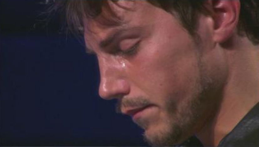 Daniele Dal Moro piange al GF Vip: “Ho fatto uso di droghe ed ho sofferto di depressione e attacchi di panico” – VIDEO preview