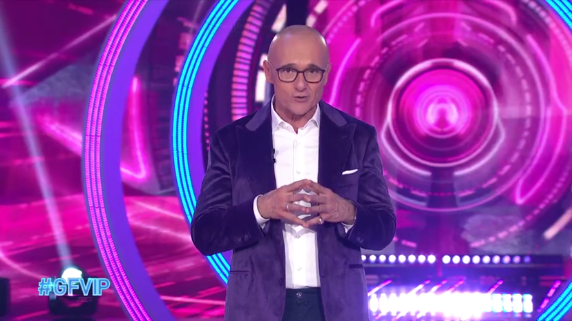 GF Vip, nuova bestemmia in diretta? Signorini annuncia la possibile squalifica – VIDEO preview