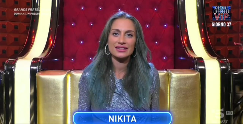 La madre di Nikita lancia frecciatine alla figlia dopo lo sfogo al GF Vip: ecco i post social preview