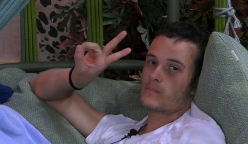 Preferito Grande Fratello Vip 7: Edoardo sale sul podio, chi è in cima ai sondaggi preview