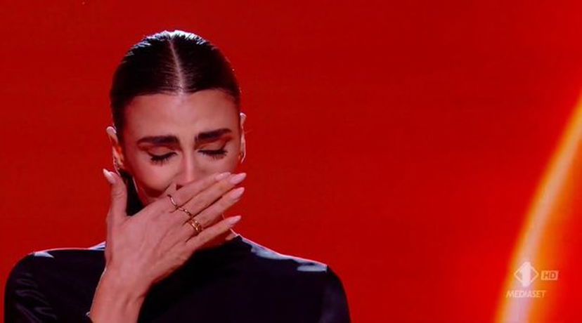 Giulia Salemi piange a Le Iene: il toccante messaggio in persiano alle donne in Iran dopo il caso Mahsa Amini preview