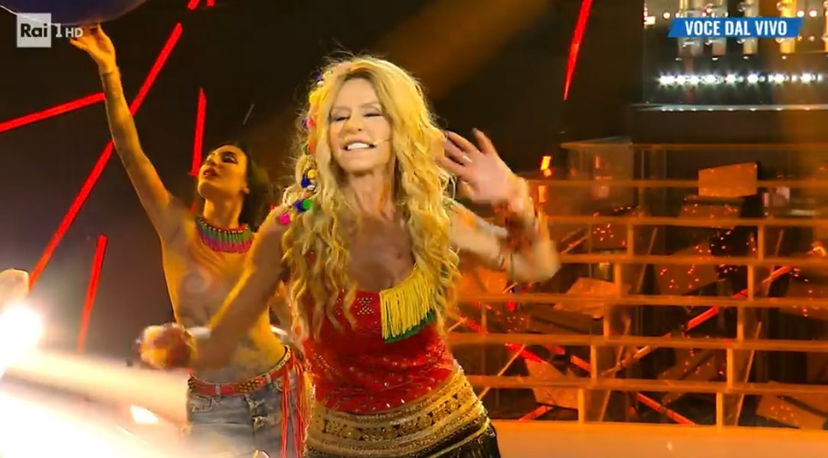 Valeria Marini è Shakira a Tale e Quale Show, Malgioglio sconvolto: “Una sciagura!” – VIDEO preview