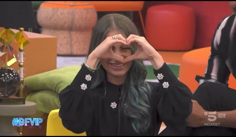 Chi è il fidanzato di Nikita Pelizon al GF Vip? Contatti con Signorini e primi dubbi preview