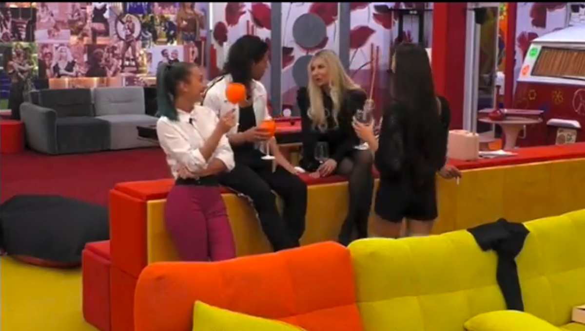 Giaele, Micol e Nikita attratte anche dalle donne: confessione al GF Vip – VIDEO article-post