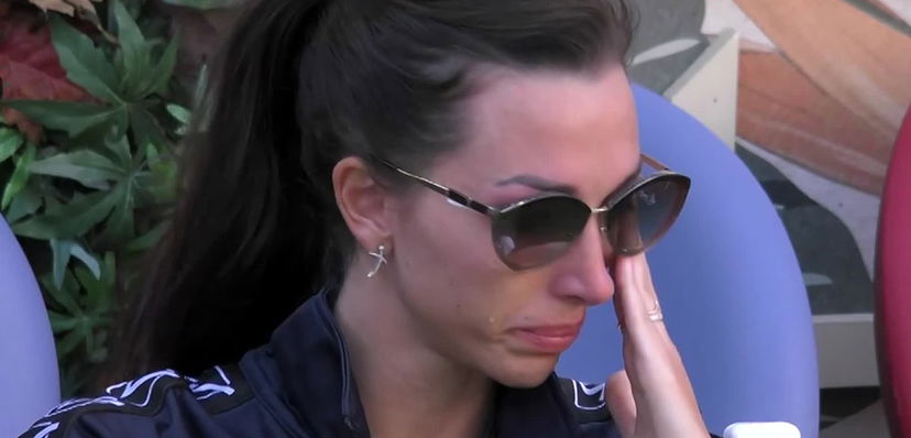 “Mio marito si sta vendicando”, la tesi di Giaele De Donà al GF Vip e l’appello: “Ti aspetto qui!” preview