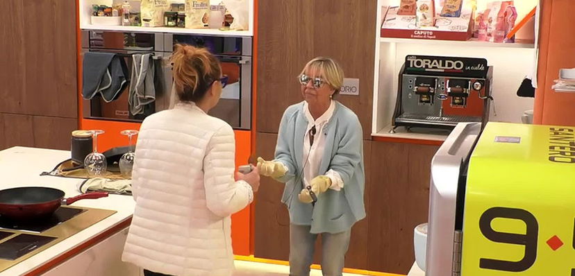 Lite tra Patrizia e Wilma, nervi tesi al GF Vip: “Non è giornata… cazz*!”, la Rossetti si sfoga in modo particolare – VIDEO preview