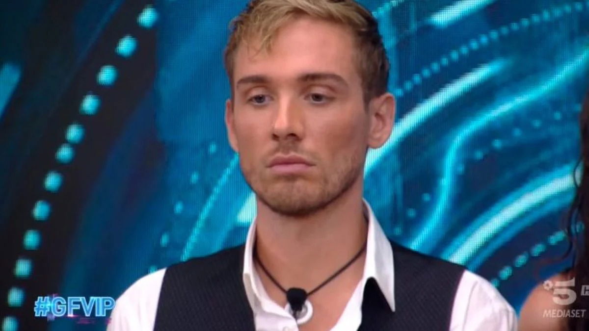 Covid al GF Vip, anche Alberto è positivo: i concorrenti si lamentano – VIDEO article-post