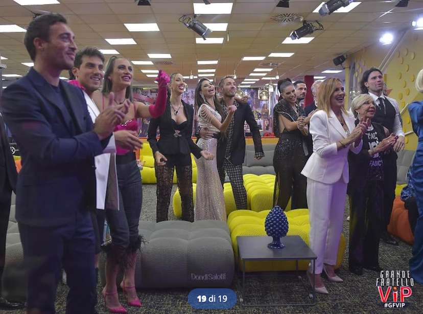 Nuovi concorrenti al GF Vip: spuntano 2 nomi da Uomini e Donne, news sul doppio appuntamento e la puntata di Natale preview