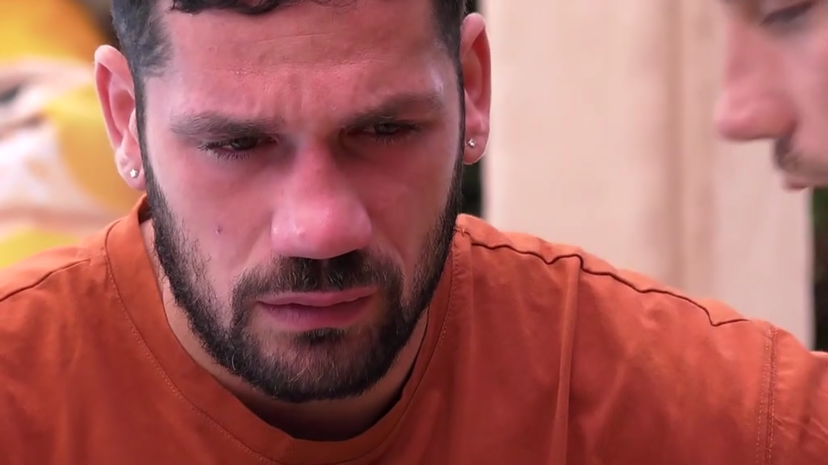 Luca Salatino abbandona definitivamente il GF Vip? Nuova pesante crisi: “Non ce la faccio più” preview