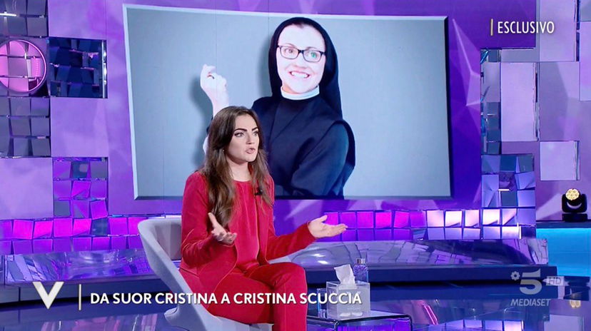 Suor Cristina non è più suora: ha tolto il velo dopo 15 anni, ecco il suo cambiamento oggi preview