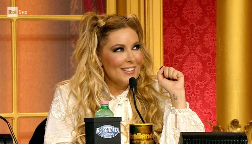 “La mia sedia a Ballando scricchiola”: Selvaggia Lucarelli spiazza, ruolo a rischio? preview