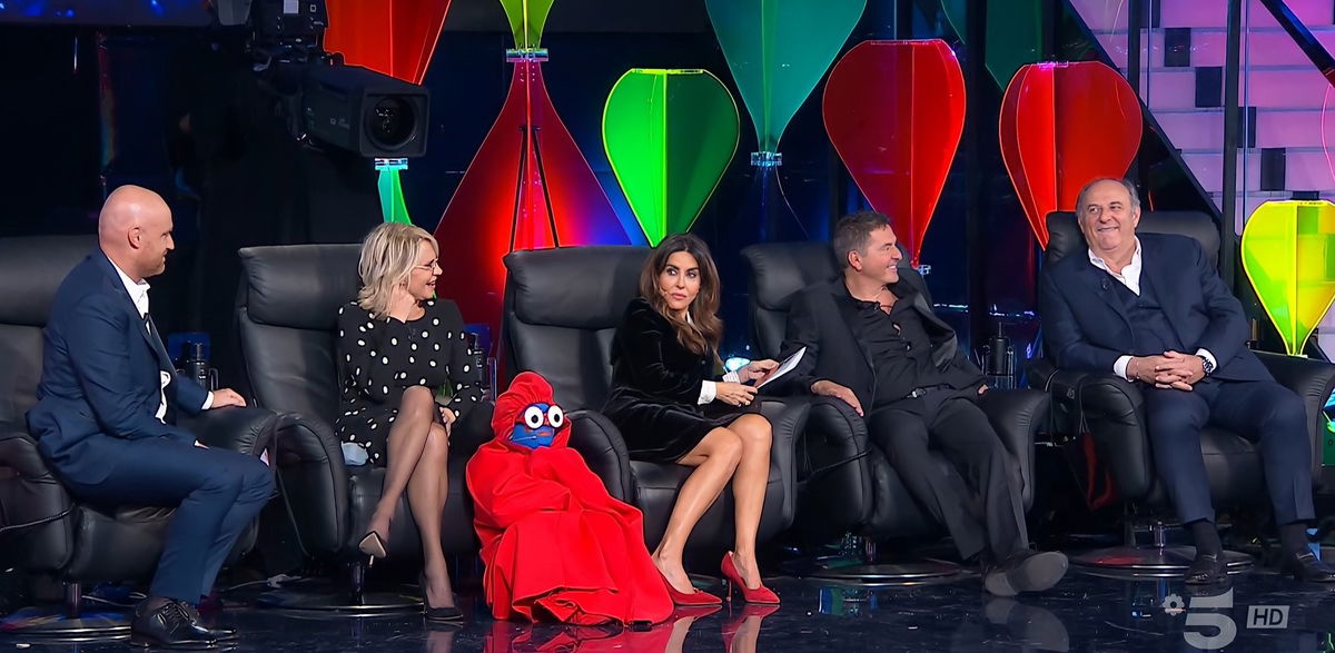 Finalisti Tu si que vales, ecco chi sono: due allievi di Amici 22 si esibiscono in diretta, le anticipazioni article-post