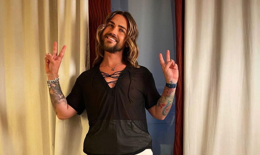 Valerio Scanu fa coming out e chiede al fidanzato di sposarlo: chi è Luigi Calcara – VIDEO preview