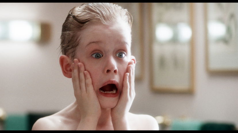 Mamma ho perso l’aereo, Una poltrona per due e altri film: migliori frasi di auguri tratte dai classici di Natale preview