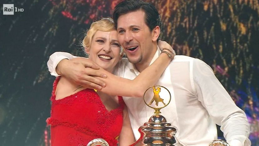Chi ha vinto Ballando con le Stelle 2022: Luisella Costamagna e Pasquale La Rocca, percentuali e classifica preview