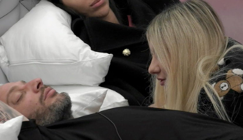 Bacio tra Micol e Tavassi, Giaele sa tutto: cosa pensa papà Incorvaia di Edoardo? preview