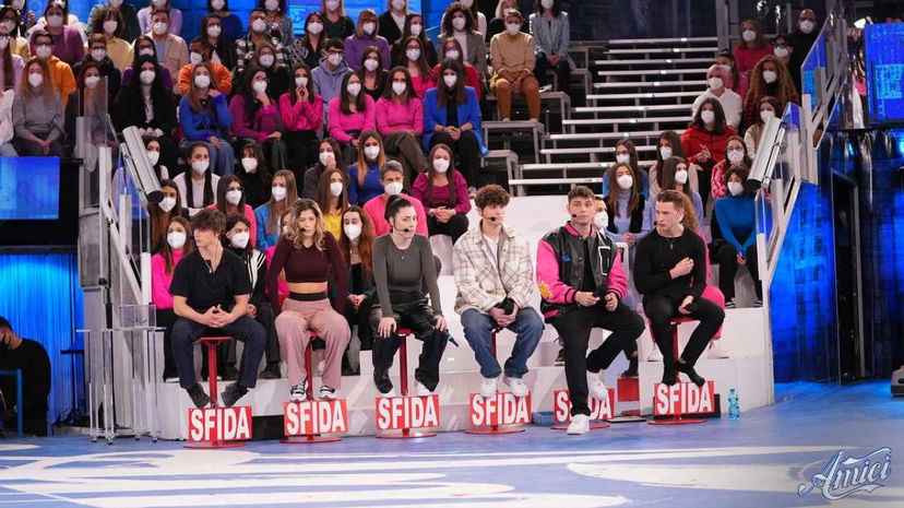 Amici 22, cosa è successo a Capodanno? La noce moscata c’entra ma: “non è stata sniffata” preview