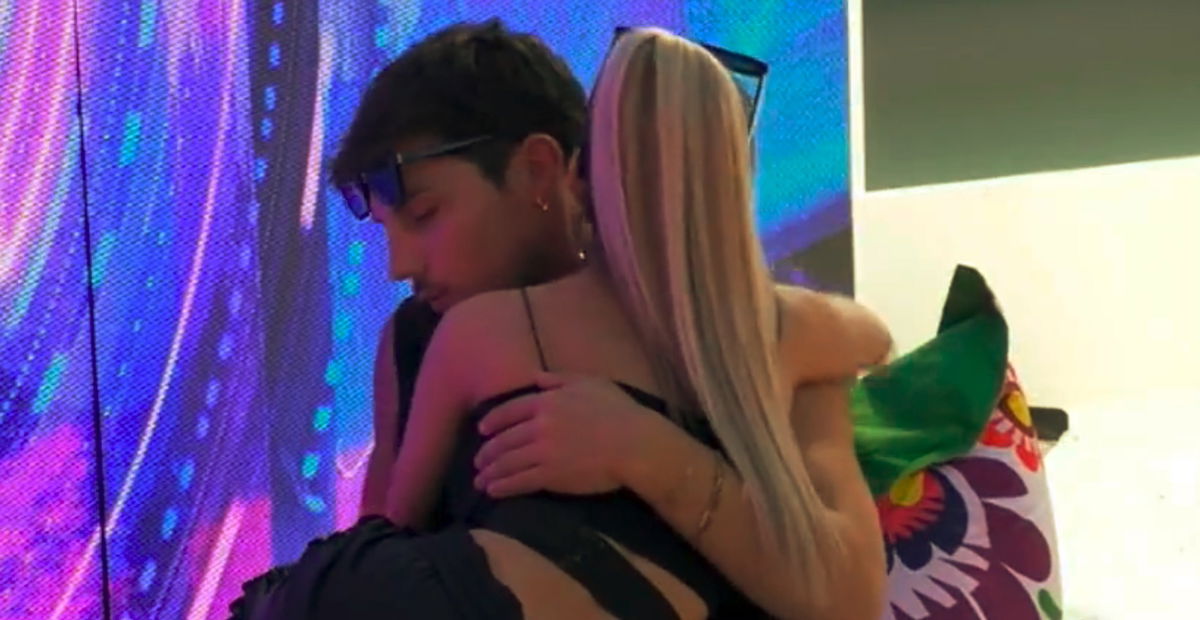 Daniele fa pace con Oriana ma non si fida, anche Giaele fa arrabbiare l’amica: “Non vorrei che lui fosse il tuo piano B” – VIDEO article-post