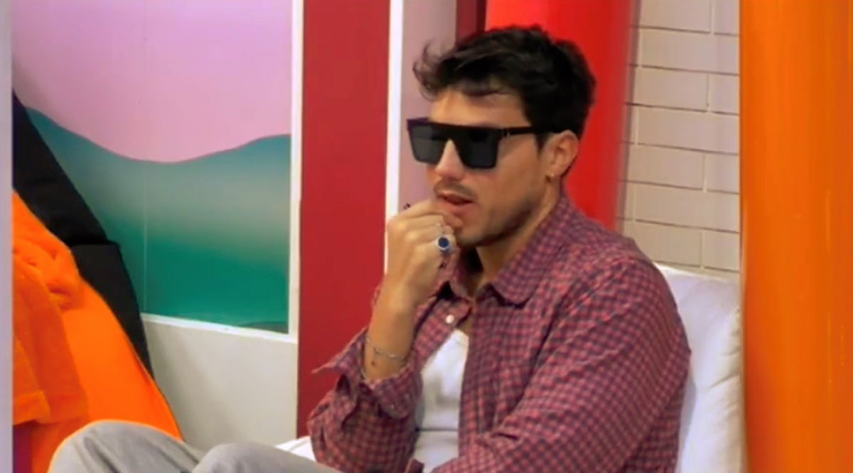 Daniele Dal Moro vuole farsi squalificare dal GF Vip? Attilio parla con Oriana: “Ti spiego perché ce l’ha con gli autori” – VIDEO article-post