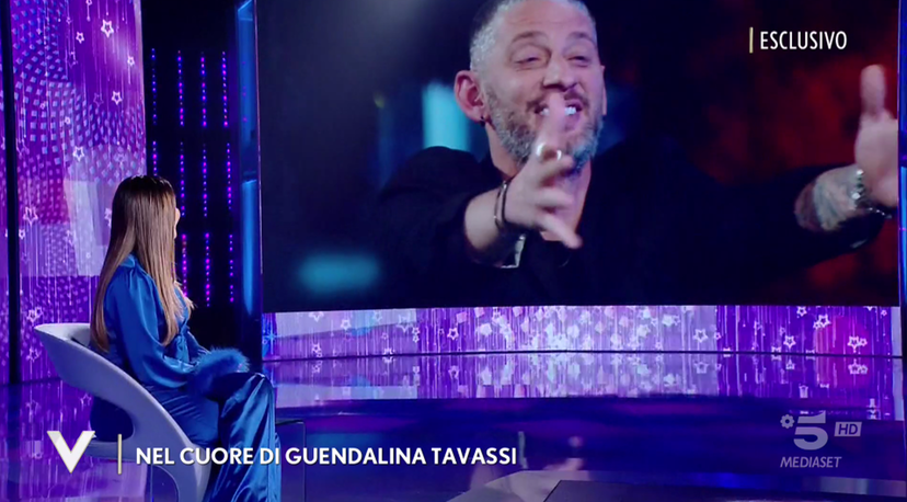 “Edoardo si è rimbambito!”, Guendalina Tavassi punge il fratello e commenta il rapporto con Micol preview