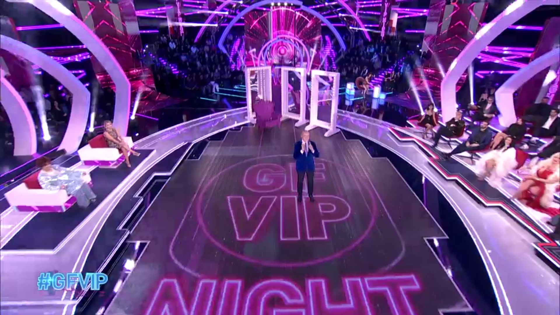 Truffa aerei al GF Vip