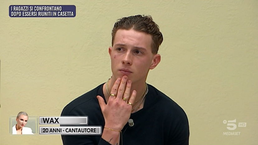 “Ecco chi è mio figlio”, dopo Capodanno parla il padre di Wax di Amici 22 – VIDEO preview