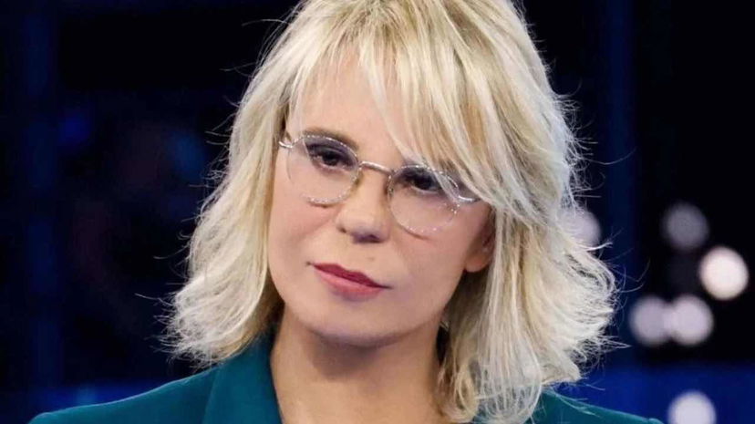 Scrive una lettera a Maria De Filippi, poi il suicidio in carcere: “Ti prego aiutami!” preview