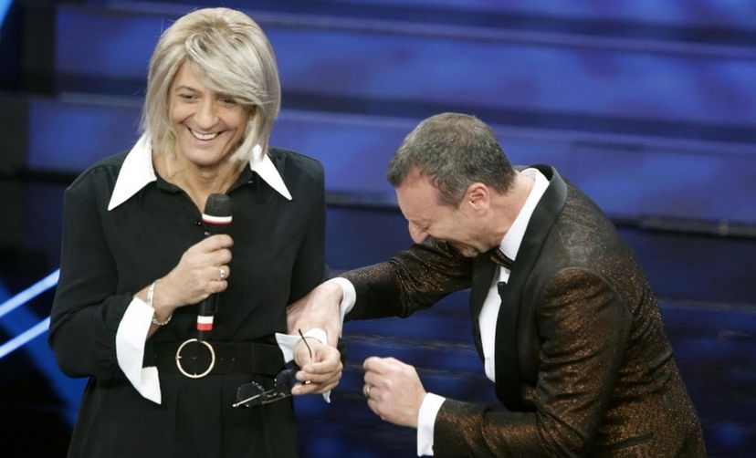 C’è posta per te sfida Sanremo 2023, il GF Vip affronta Amadeus: successo o effetto kamikaze? preview