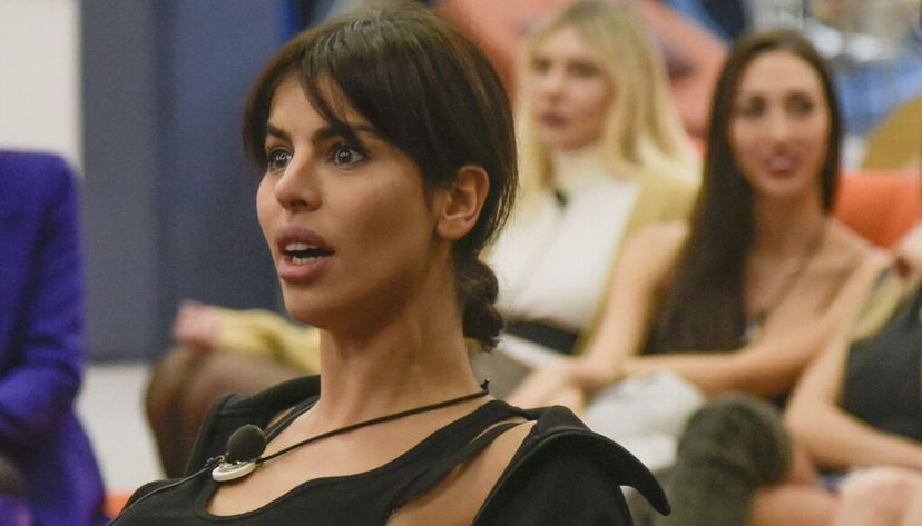 Dana Saber aggiusta il tiro dopo le controverse dichiarazioni al GF Vip: “Cosa è successo dopo le mie frasi in Casa” preview