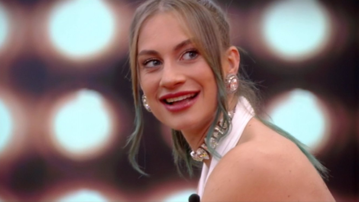Oriana o Nikita? Preferito GF Vip, chi la spunta secondo i sondaggi: Antonella outsider article-post