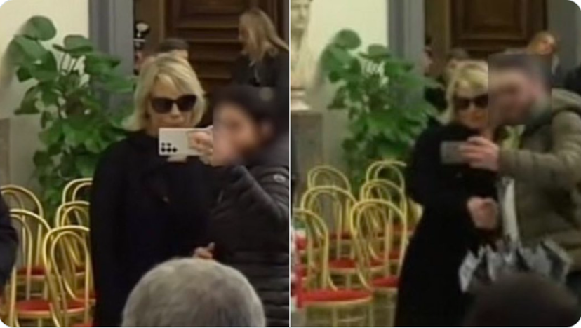 Selfie con Maria De Filippi davanti alla bara di Costanzo: la dignità e la vergogna – VIDEO preview