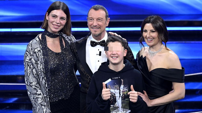 Chi sono i figli di Amadeus: Alice e José Alberto Sebastiani, età e mamma diverse preview