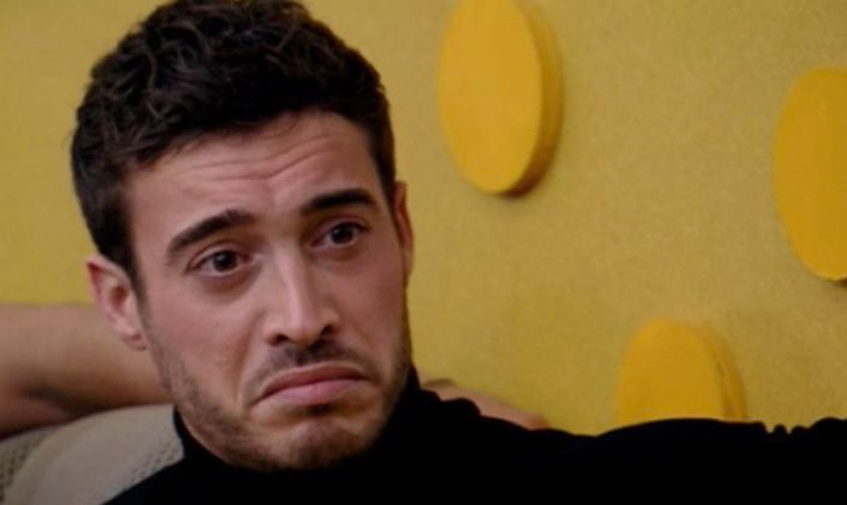 Antonino spoilera ad Antonella un video su Oriana: lo ha visto fuori dalla Casa del GF Vip? I sospetti social article-post