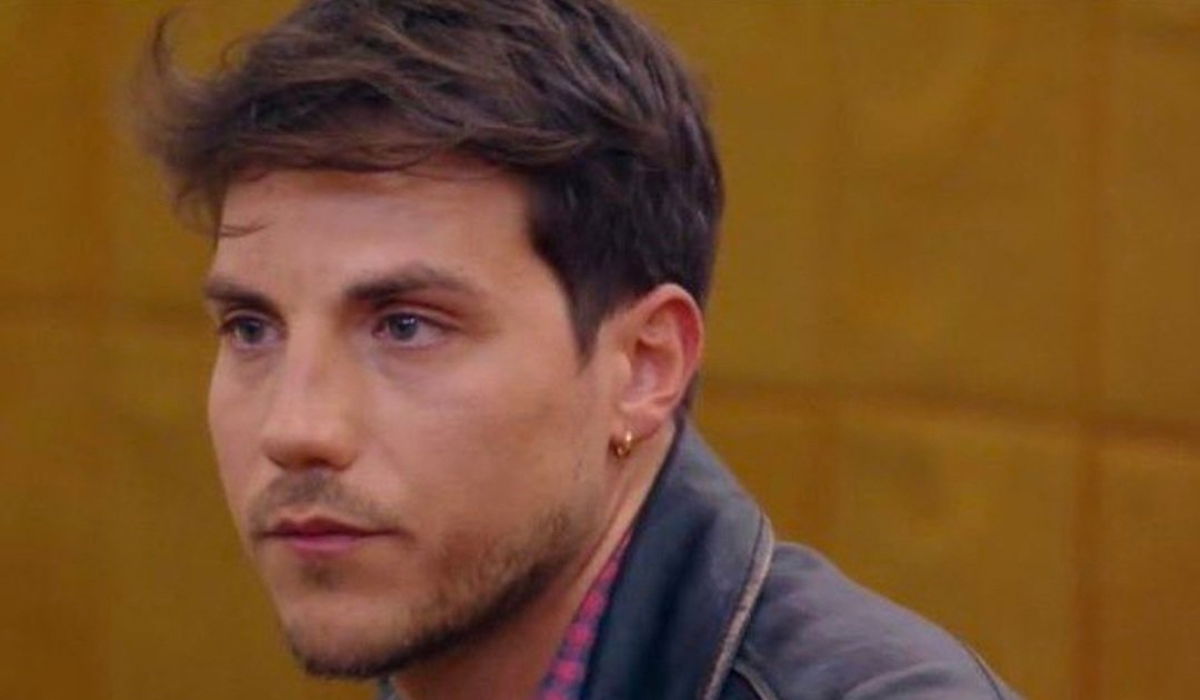 “Me ne vado!”, urla di Daniele dal confessionale: “A casa torno io in ambulanza”, Oriana sente tutto article-post